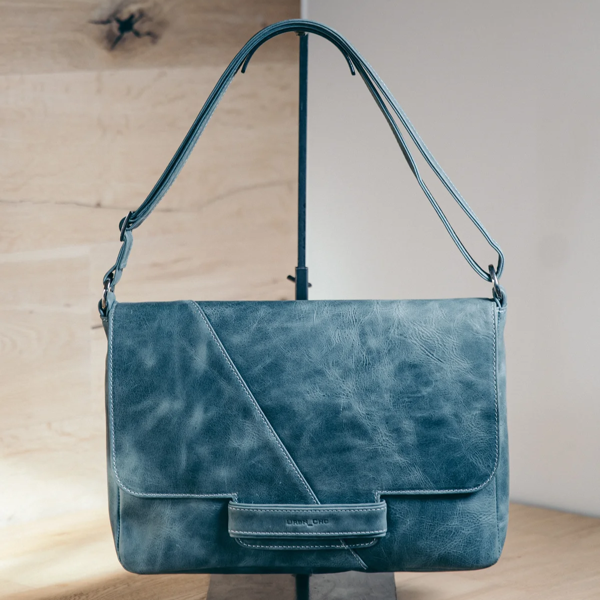Carme Kevlar Shoulder Bag